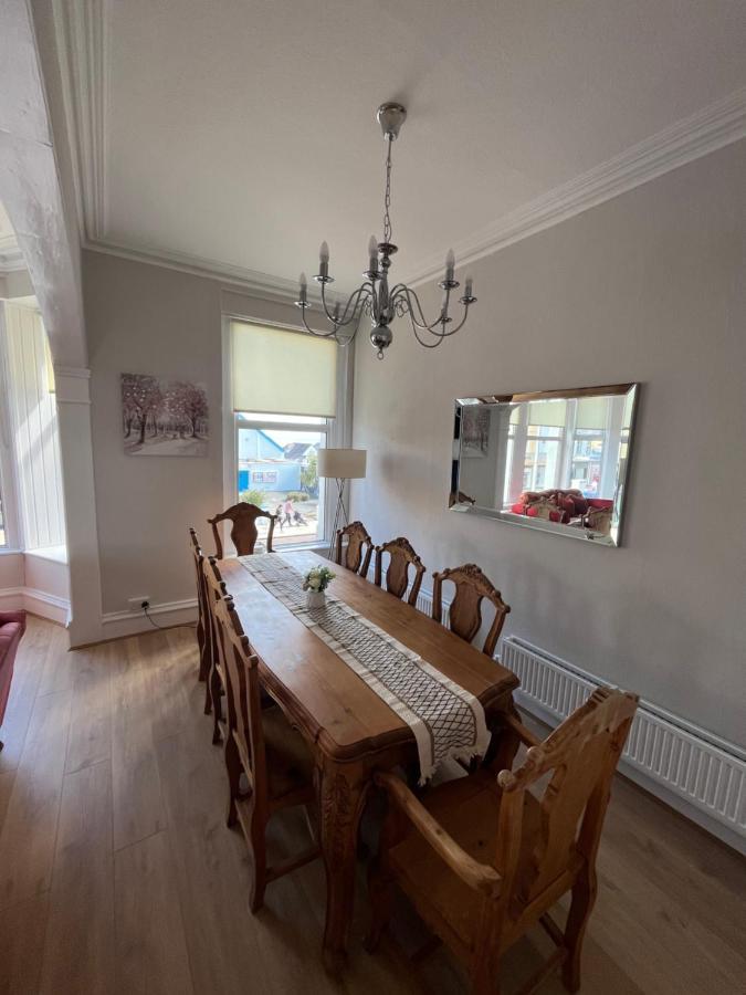 57 Main Street Newcastle Luxury Central Apartment מראה חיצוני תמונה