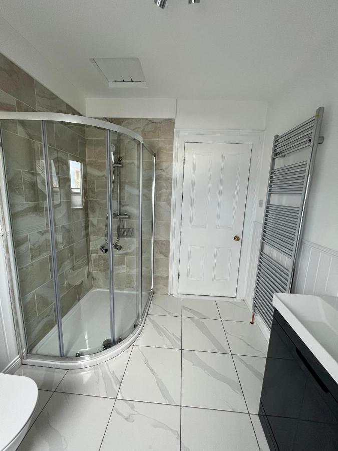 57 Main Street Newcastle Luxury Central Apartment מראה חיצוני תמונה