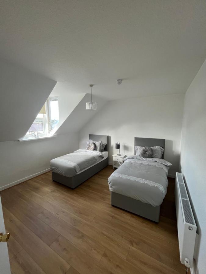 57 Main Street Newcastle Luxury Central Apartment מראה חיצוני תמונה