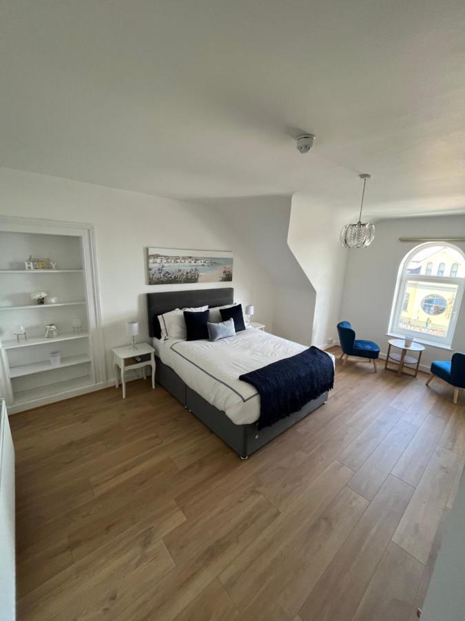 57 Main Street Newcastle Luxury Central Apartment מראה חיצוני תמונה